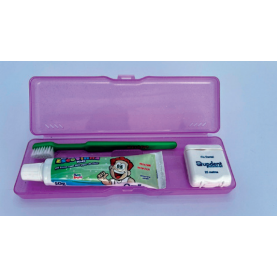 Kit de Higiene Bucal Adulto – Estojo com Escova, Creme Dental e Fio Dental Aprovados pela ABO