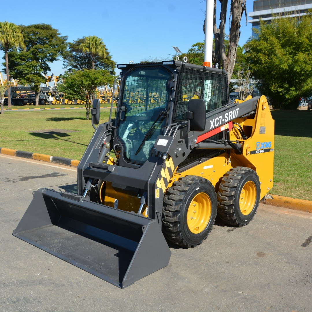 Minicarregadeira Nova Zero Hora XCMG Xc7-Sr07
